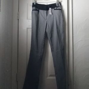 NY&C straight leg stretch pants